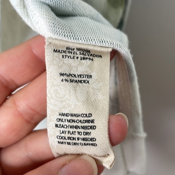 Soft surroundings roses garden floral long sleeve top - Picture 8 of 9